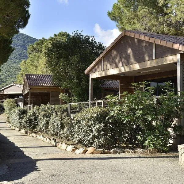 Chalet in a holiday complex with direct sea access-formerly TUI Ferienhaus, hotel v destinaci Propriano