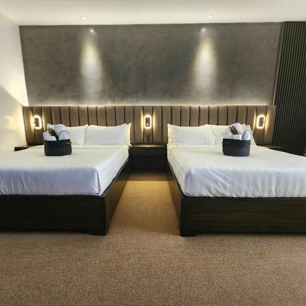 Private Room in M Stay Hotel - Inside Clark, near Midori, Swissotel, and Marriott, hotel v destinaci Dolores