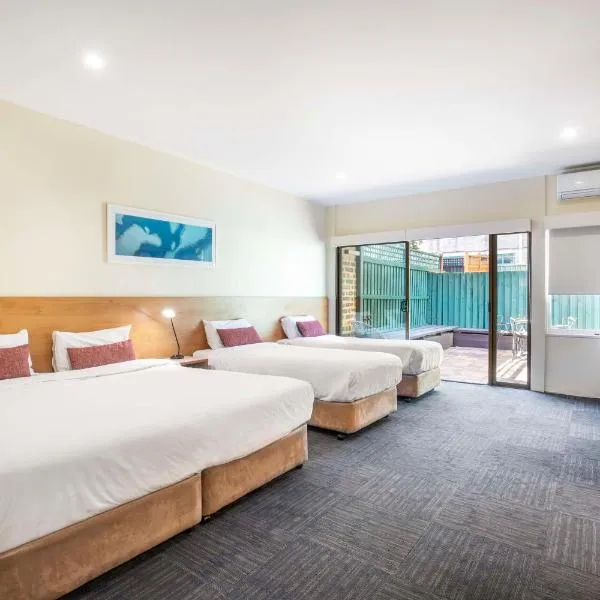 Nightcap at High Flyer Hotel, khách sạn ở Bankstown
