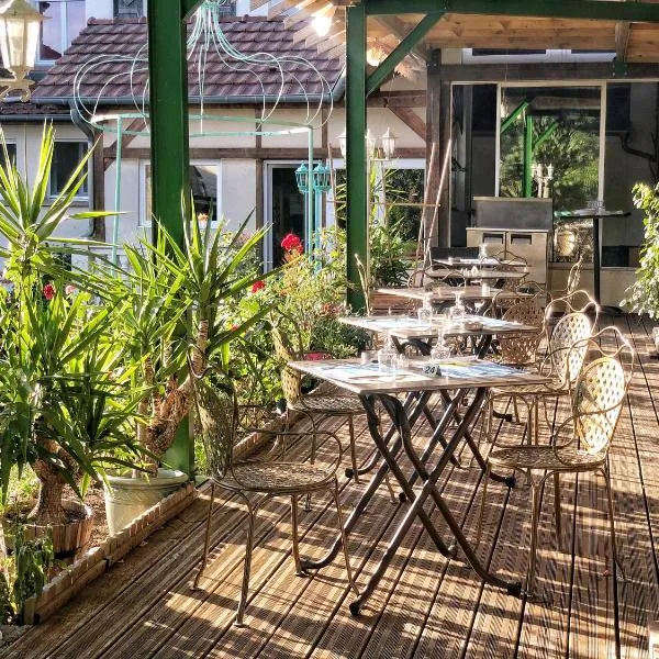 Logis Hôtel & Restaurant - Le Floride, hotel v destinaci Hellimer