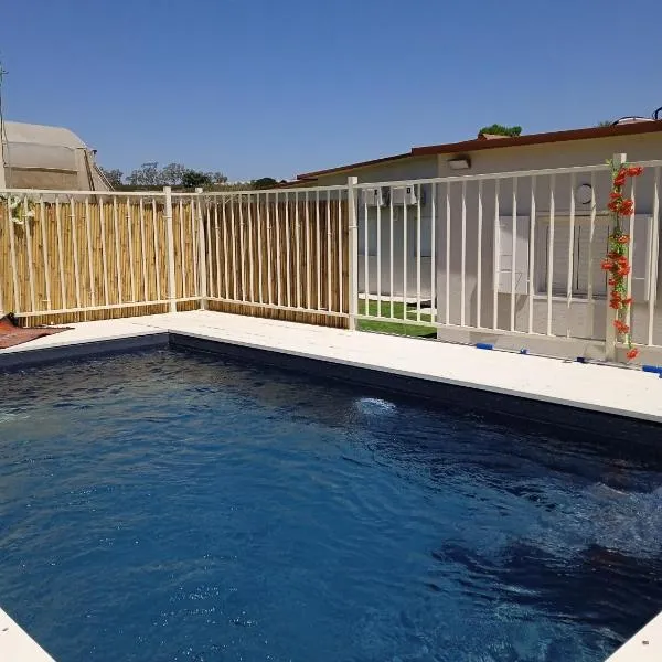 וילת הנחלה למשפחות Nahala Villa, hotel in Shadmot Devora