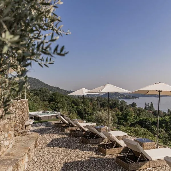 Villa Antica Colonia - Lake Orta - Suite Apartments Adults Only - SPA & Wellness, hotel di Pettenasco