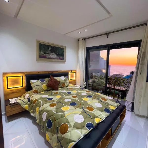 appartement plage mahdia sable dor, hotel in Kenitra