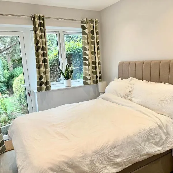 Little Vine - Beautiful Ground floor flat in South London，薩頓的飯店