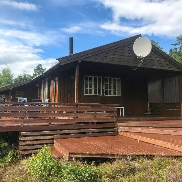 Chalet Trefall by Interhome, hotel in Gausvik