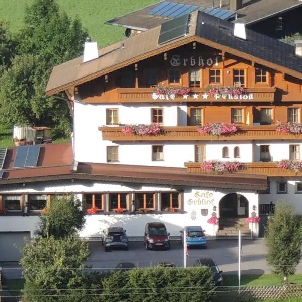 Cafe Pension Erbhof, hotel v destinaci Kartitsch