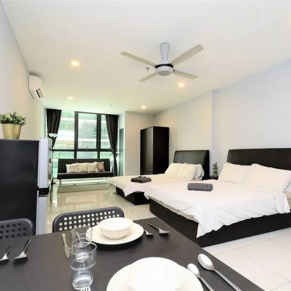 Comfy & Simple Apartment - 5 pax, hotel in Petaling Jaya