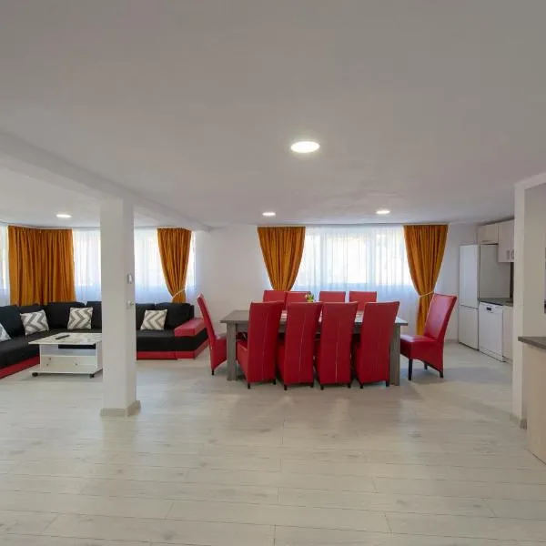 Casa Pădurarului، فندق في Holbav