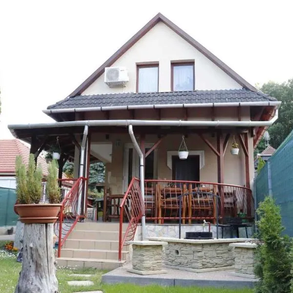 Hócza Apartman, hotel v destinaci Bogács