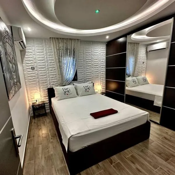 Sevi House Suite, hotel v Soluni