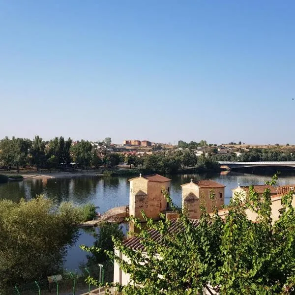La Casa del Río, hotel in Zamora