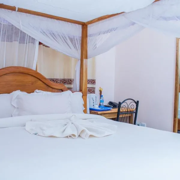 Mzunguu Safari Lodge, hotel di Usa River