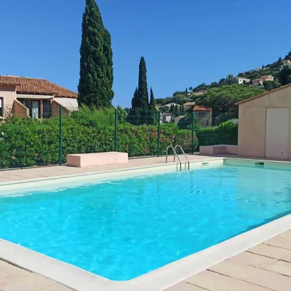 Appartement avec piscine, hôtel à Cavalaire-sur-Mer