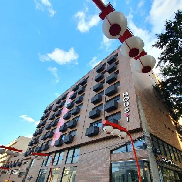 360 Liberdade by Housi, hotel v Sao Paulu