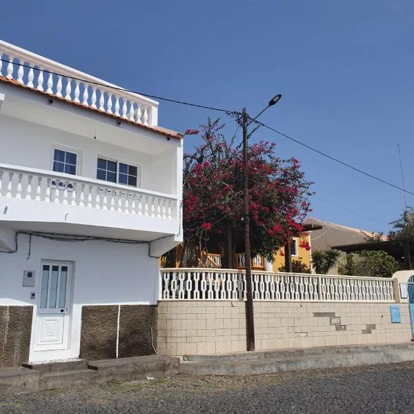 Seaview Apartment, hotel v destinaci Tarrafal