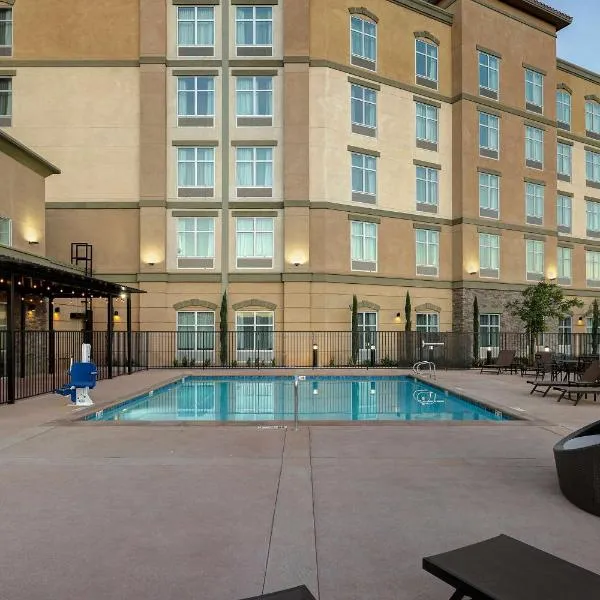 Homewood Suites By Hilton Santa Clarita/Valencia, Ca, hotel v destinaci Santa Clarita