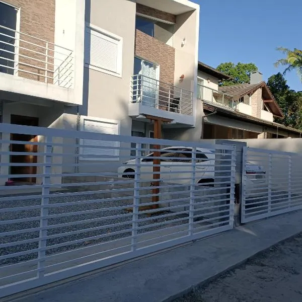 Perto areia praia Ferrugem Barrinha Loft, khách sạn ở Garopaba