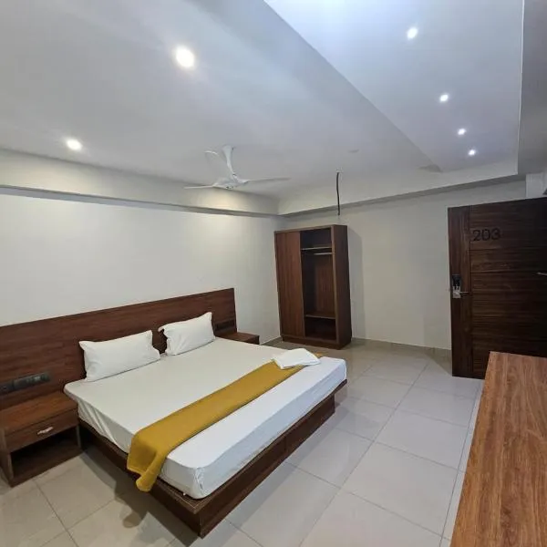 Uptown Inn, hotel in Ernakulam