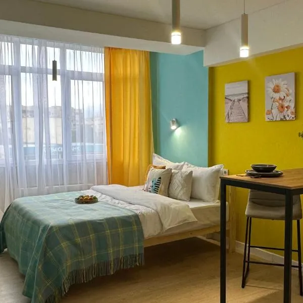 Студия Bayhouse в спальном микрорайоне Жетысу-4 для 2х гостей, hotel in Imeni Stalina