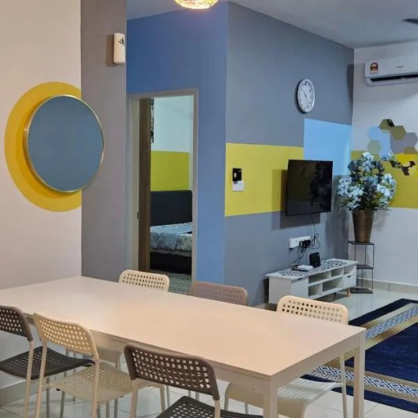 ER Homestay 3bedroom with Balcony nearest KLIA, hotel in Sepang