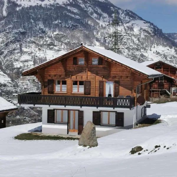 CHALET HÜTTLE - authentisch, ruhig, mitten im grün, hotel v destinaci Grächen