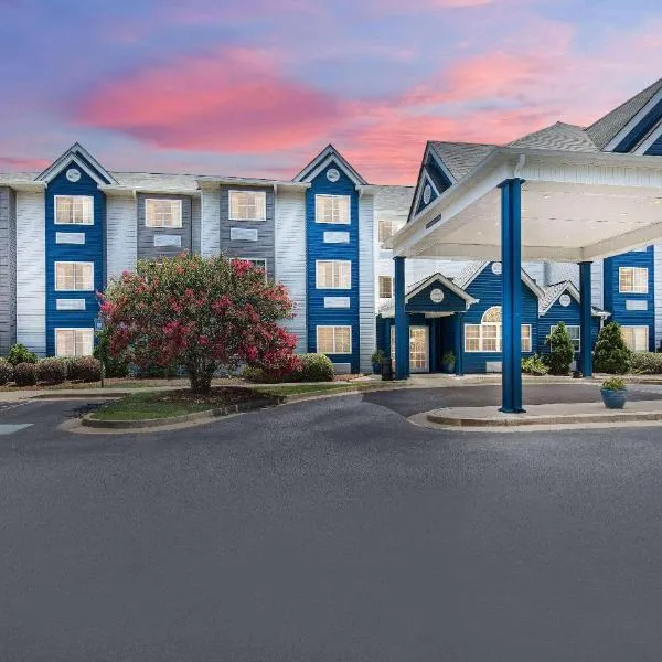 Microtel Inn & Suites Columbus North, ξενοδοχείο σε Waverly Hall