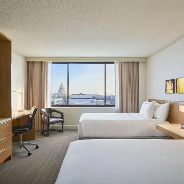 Hilton Washington DC Capitol Hill، فندق في Silver Hill