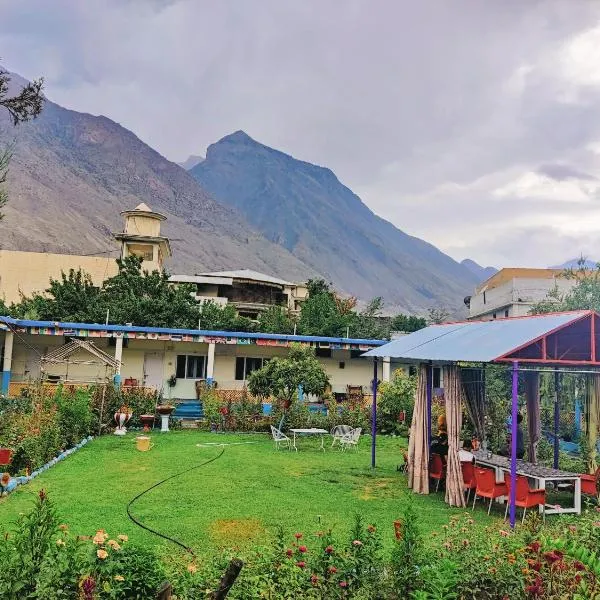 Madina Hotel 2, hotel v destinaci Gilgit