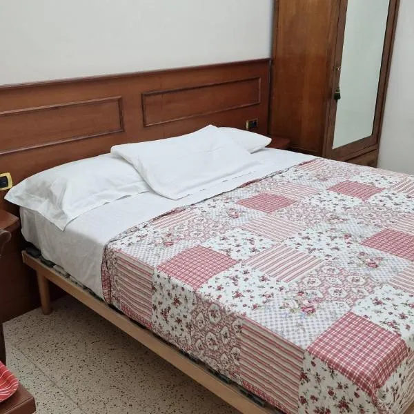 Vittoria Guest House Battipaglia – hotel w mieście Battipaglia