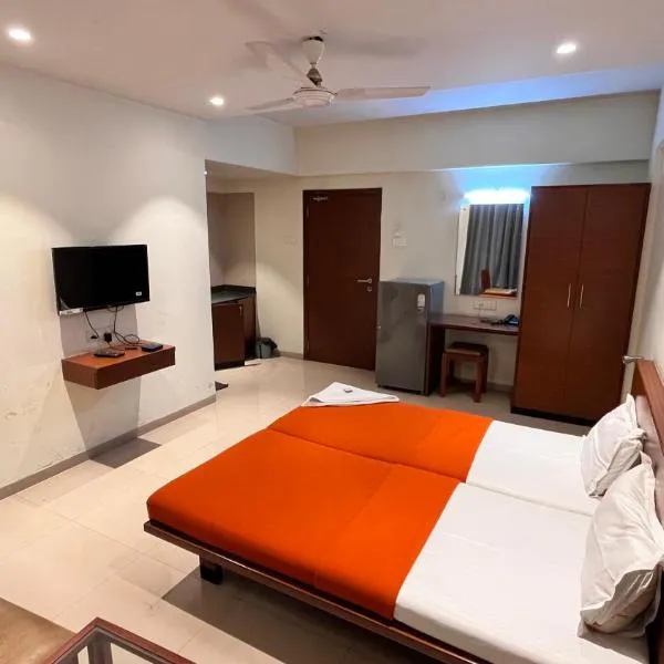 Hotel Sumanchandra Suites, hotell i Nāsik