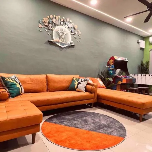 Rusa Cottage (Sleeps 10 pax - 1 min walk from KSL), hotel in Johor Bahru