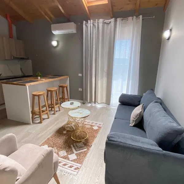 Villa Yseni – hotel w mieście Orikum