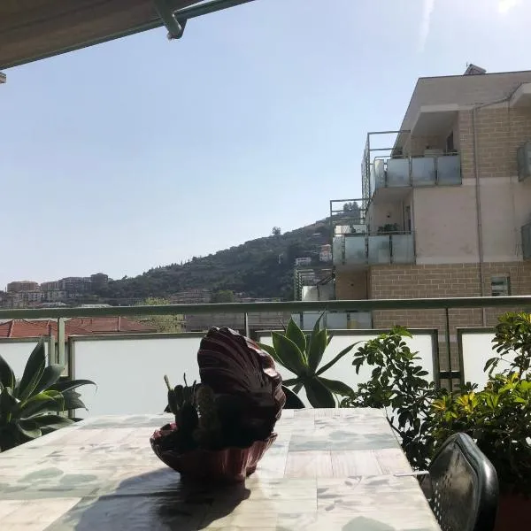 CASA NUCCI, hotel sa Imperia