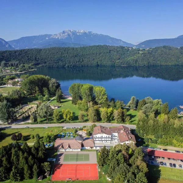 Hotel Al Sorriso Greenpark & Wellness, hotel v destinácii Levico Terme