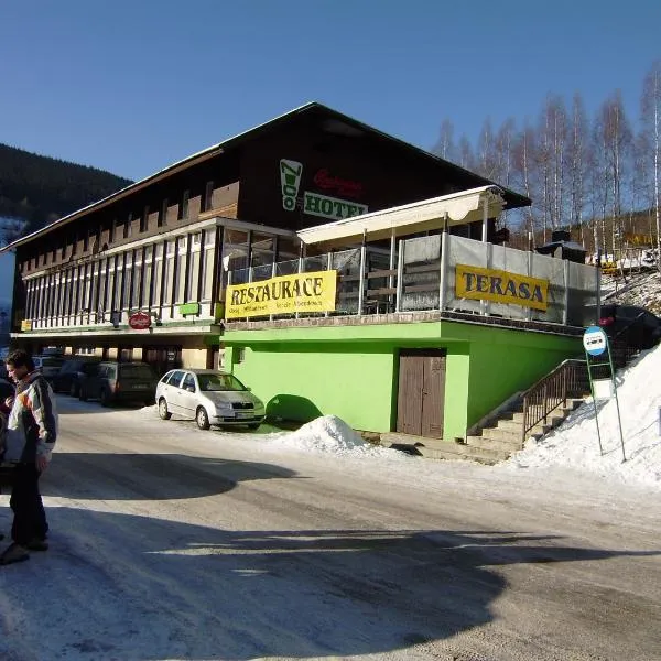 Hotel Nico, hotel em Spindleruv Mlyn