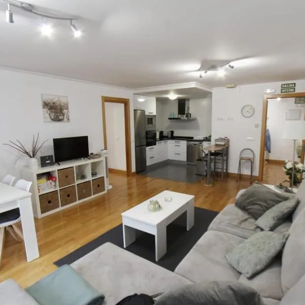 Apartamento Buruntzali, hotel v destinaci Elizondo