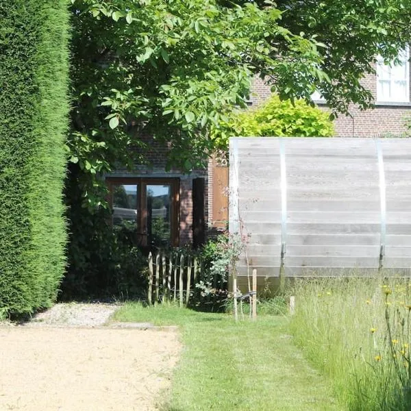 Maison Raymond - Vakantiehuisje met houtgestookte sauna，Melsen的飯店
