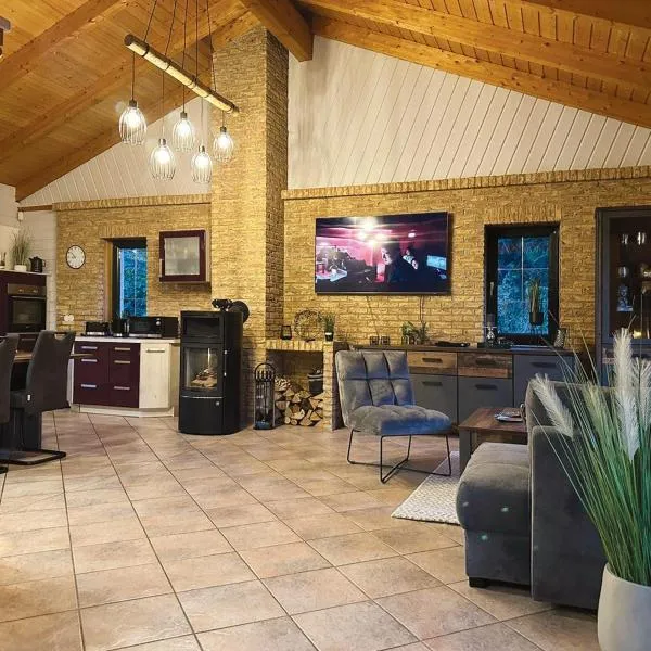 Ferienhaus Am Hang, Sky-Entertainment, DAZN, Carport, alles Barrierefrei, hotel Blankenburgban