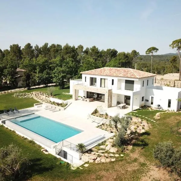Magnifique Villa en Provence, hotel em Fayence