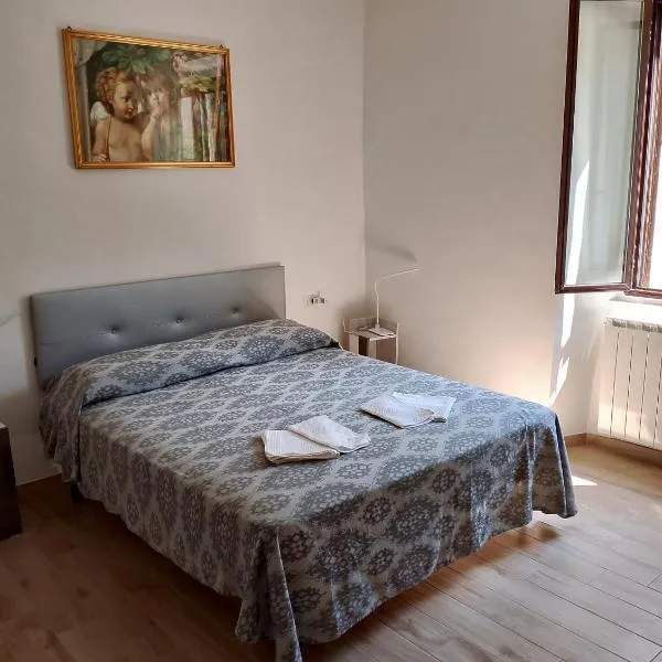 Casa Vacanze Le Cannelle, hotel v destinaci Montefiascone