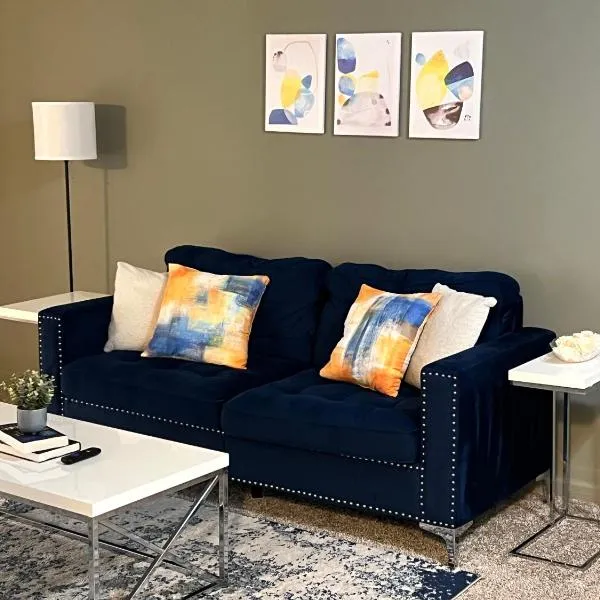 FREE Parking Minutes from Center City, hotel in Hilltop