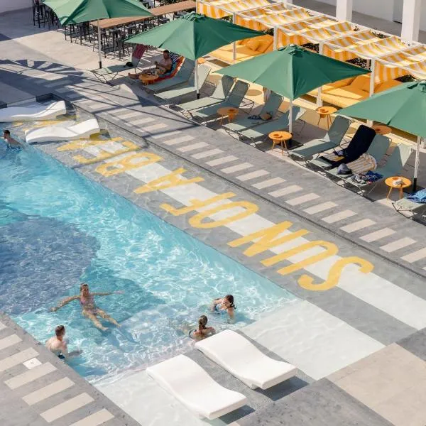 Ryans Lolas - Adults Only, hotel Bahia de Sant Antoniban