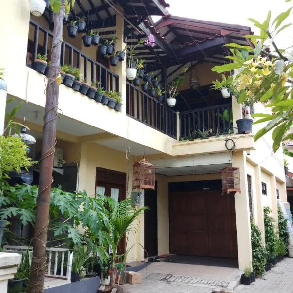 Griya Jene Homestay Syariah, hotel v destinaci Ngabean