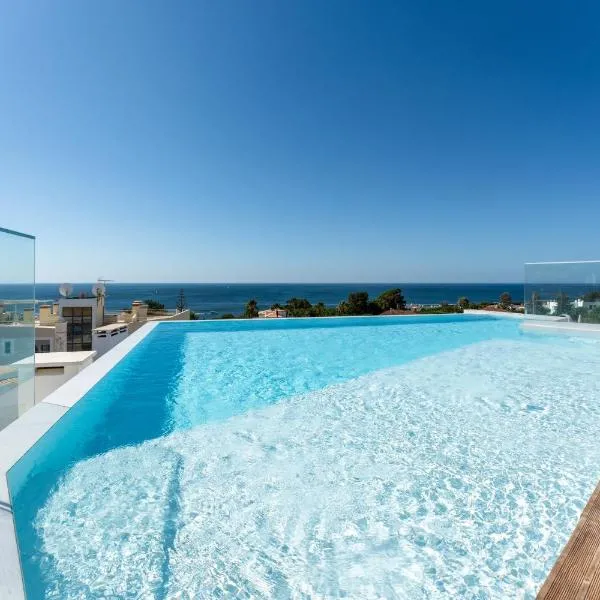 Stunning 3 BDR Flat W/ Rooftop Pool by LovelyStay, hotel di Albufeira
