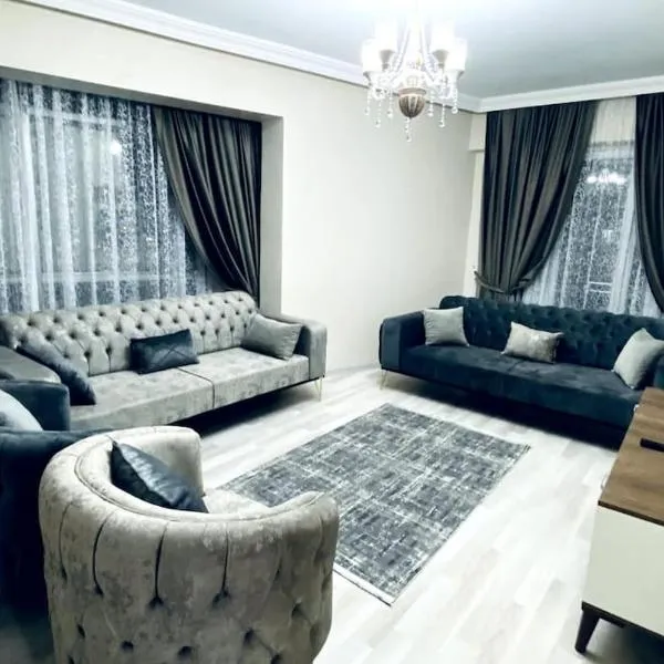 2+1 Luxury Flat , 5 beds , near all services, hotell i Esenyurt