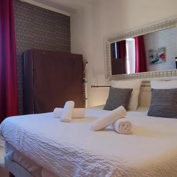 Cosy-2 pers-Coeur de ville-Proche Bd Pyrénées, hôtel à Pau