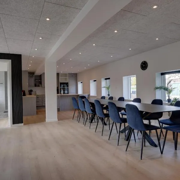 9 Rooms Amazing Sommerhouse, отель в городе Бёркоп