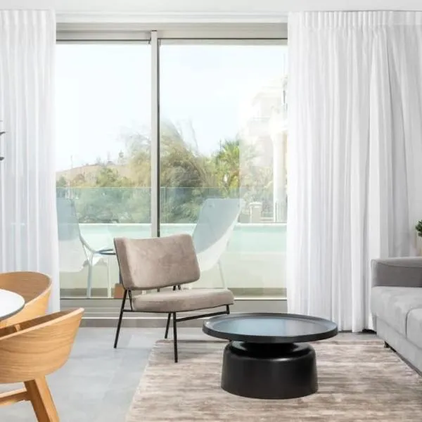 דירה משפחתית מפנקת 50 מטר מהים - By Edomlux, hotel en Eilat
