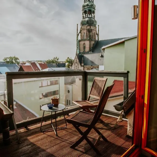 traumhaftes Apartment am Dom mit großer Dachterrasse, hotel in Zwickau