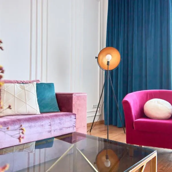 Elegant Lux Apartment in central square, hotel di Mukacheve